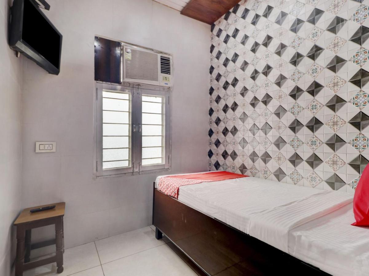 Oyo 77454 Hotel Prince Palace Patiāla Dış mekan fotoğraf
