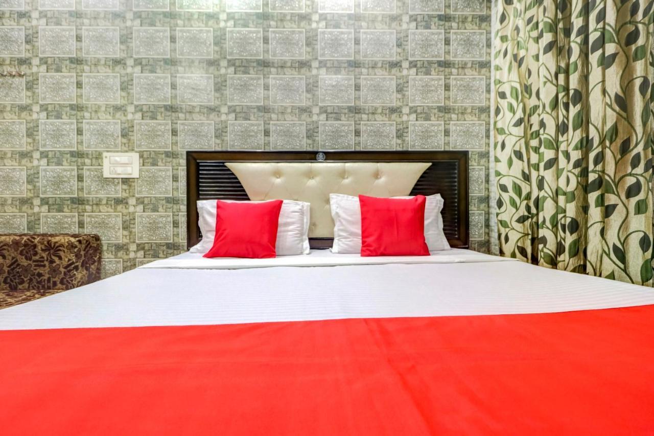 Oyo 77454 Hotel Prince Palace Patiāla Dış mekan fotoğraf