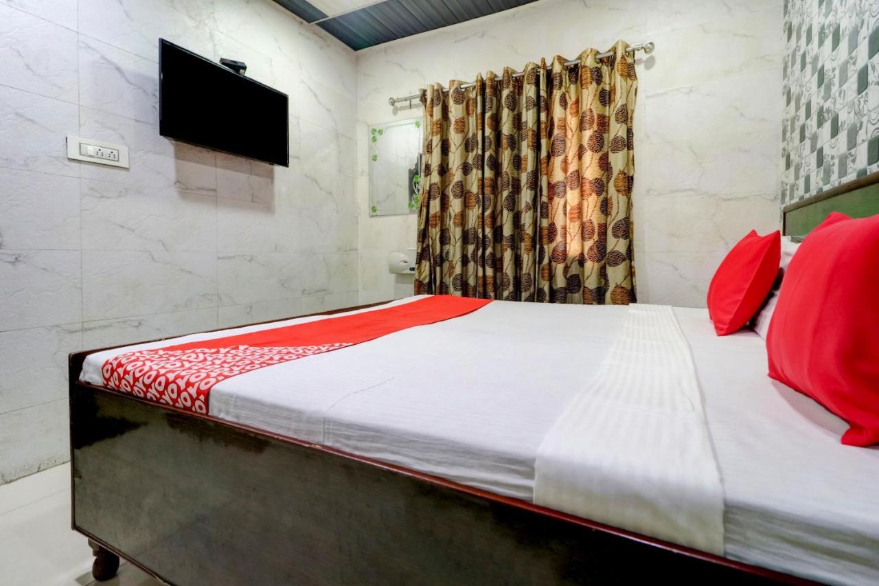 Oyo 77454 Hotel Prince Palace Patiāla Dış mekan fotoğraf