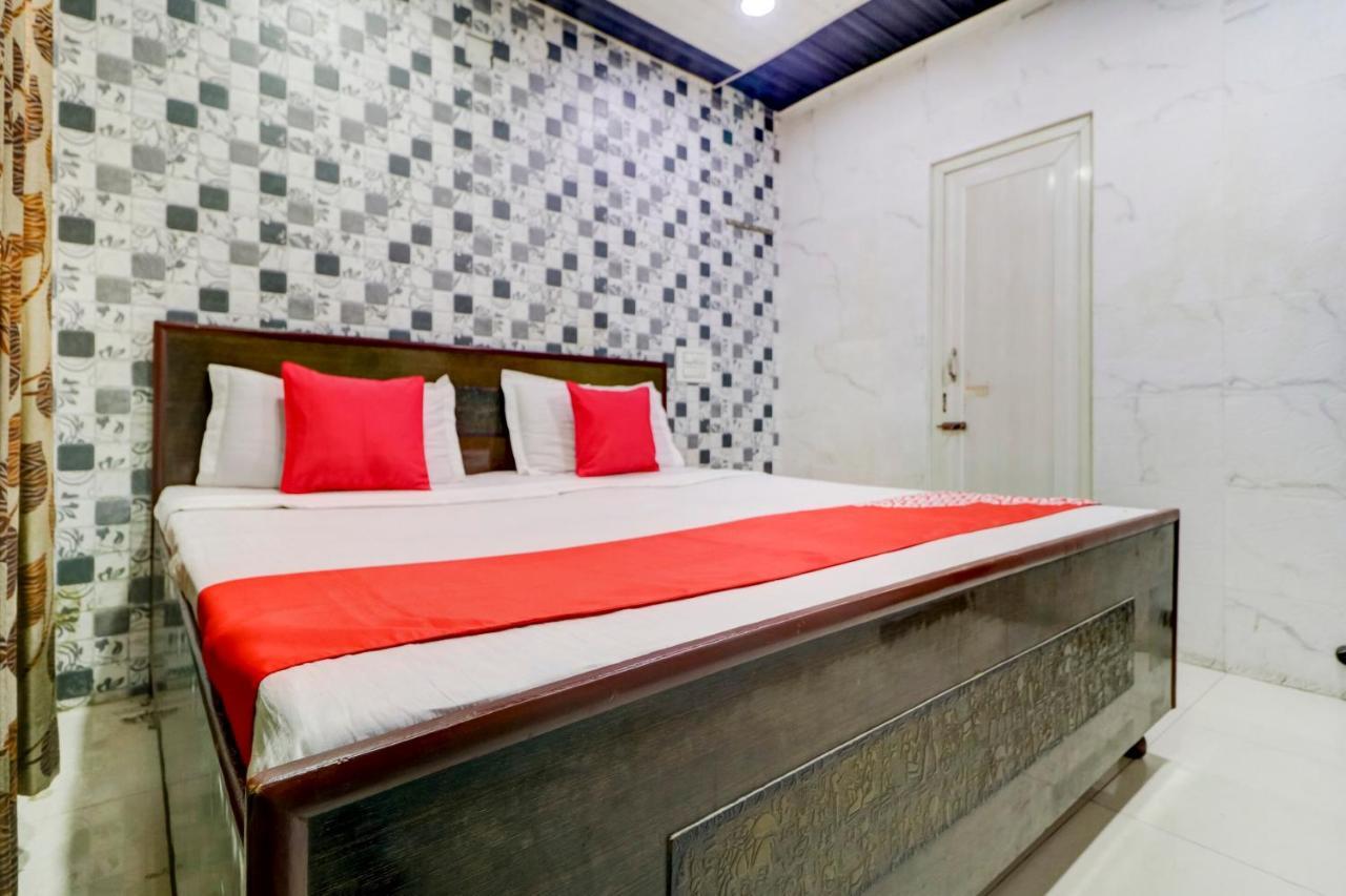 Oyo 77454 Hotel Prince Palace Patiāla Dış mekan fotoğraf