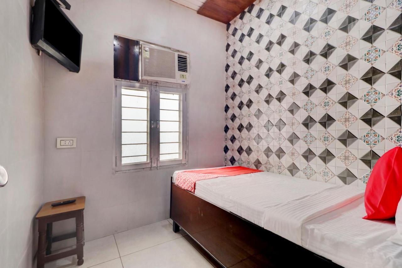 Oyo 77454 Hotel Prince Palace Patiāla Dış mekan fotoğraf